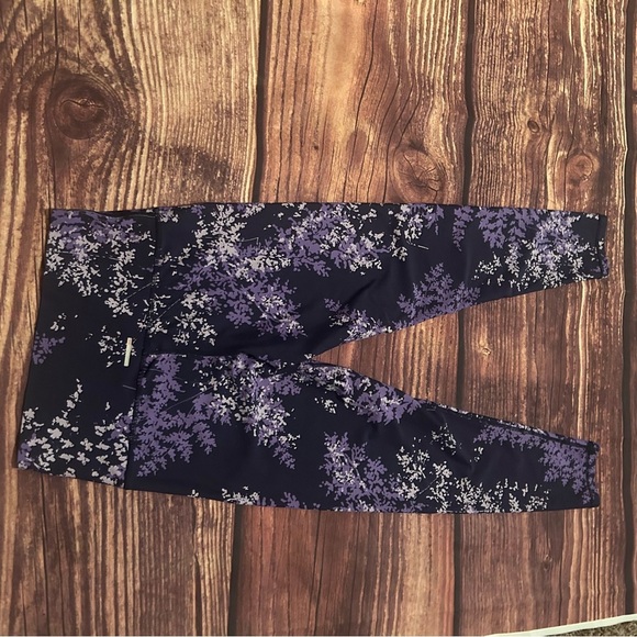 Women’s Aerie Ankle Leggings Floral Purple Size M - Picture 6 of 6